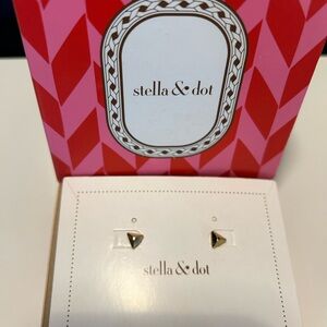 STELLA & DOT Geometric studs in Gold